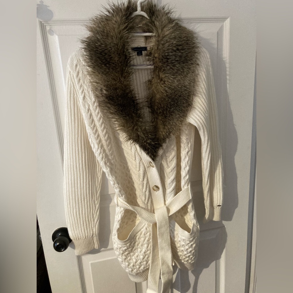 Tommy Hilfiger Women's Cream Cardigan with Faux Fur Collar